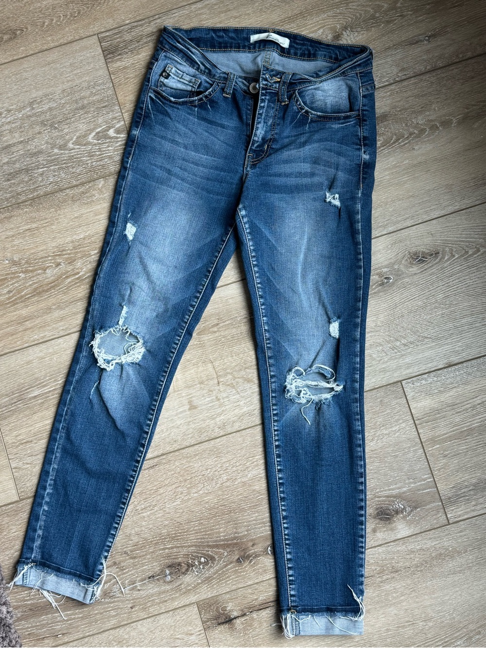 Kancan Size 27 Distressed Skinny Jeans Medium Wash